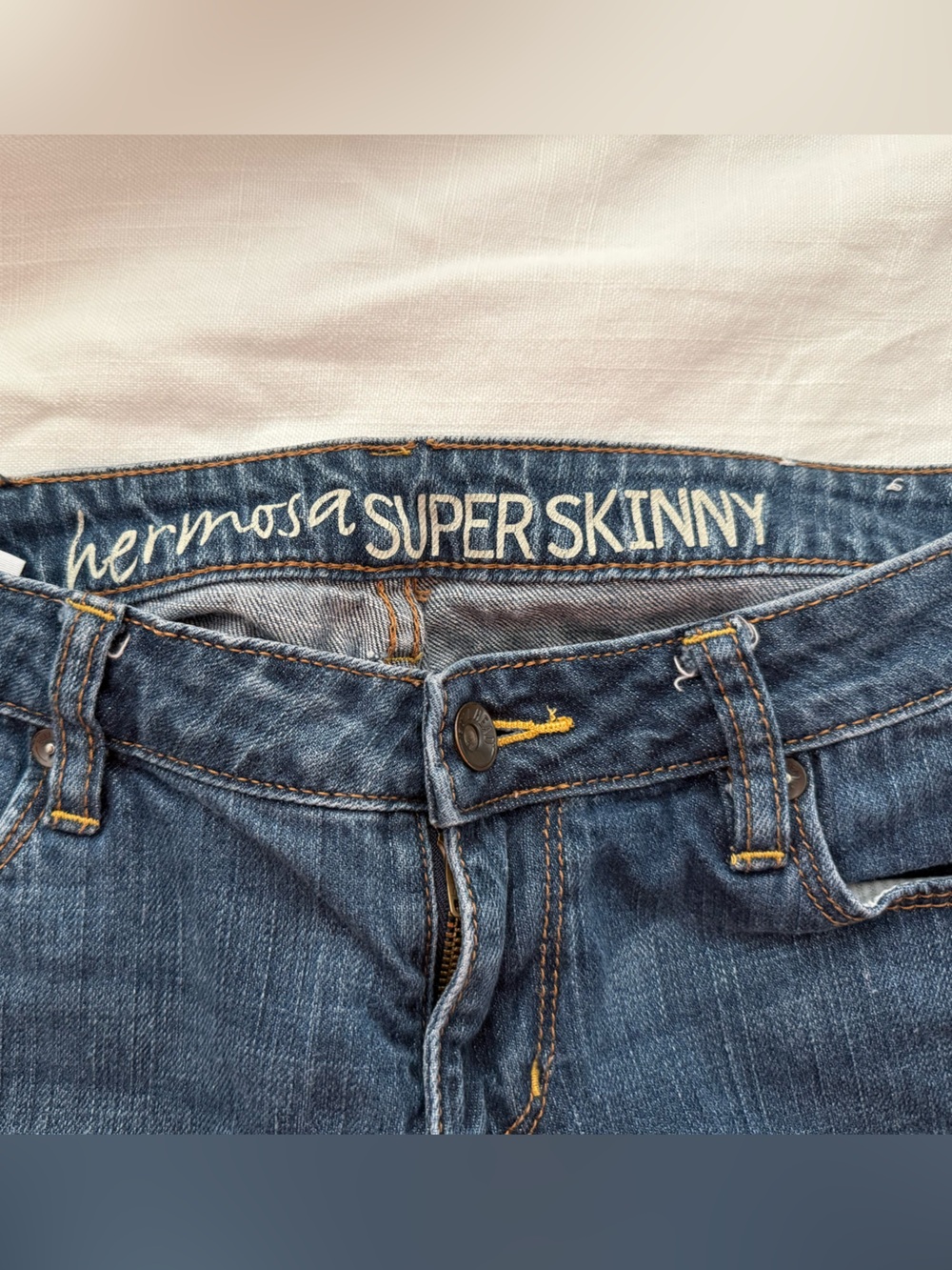 Bullhead Women’s Super Skinny Jeans - Blue